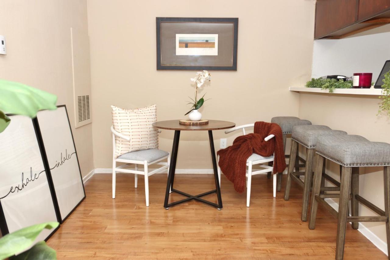 Chic Boho Cottage -Self Check In, Fully Furnished, & Free Parking Houston Extérieur photo